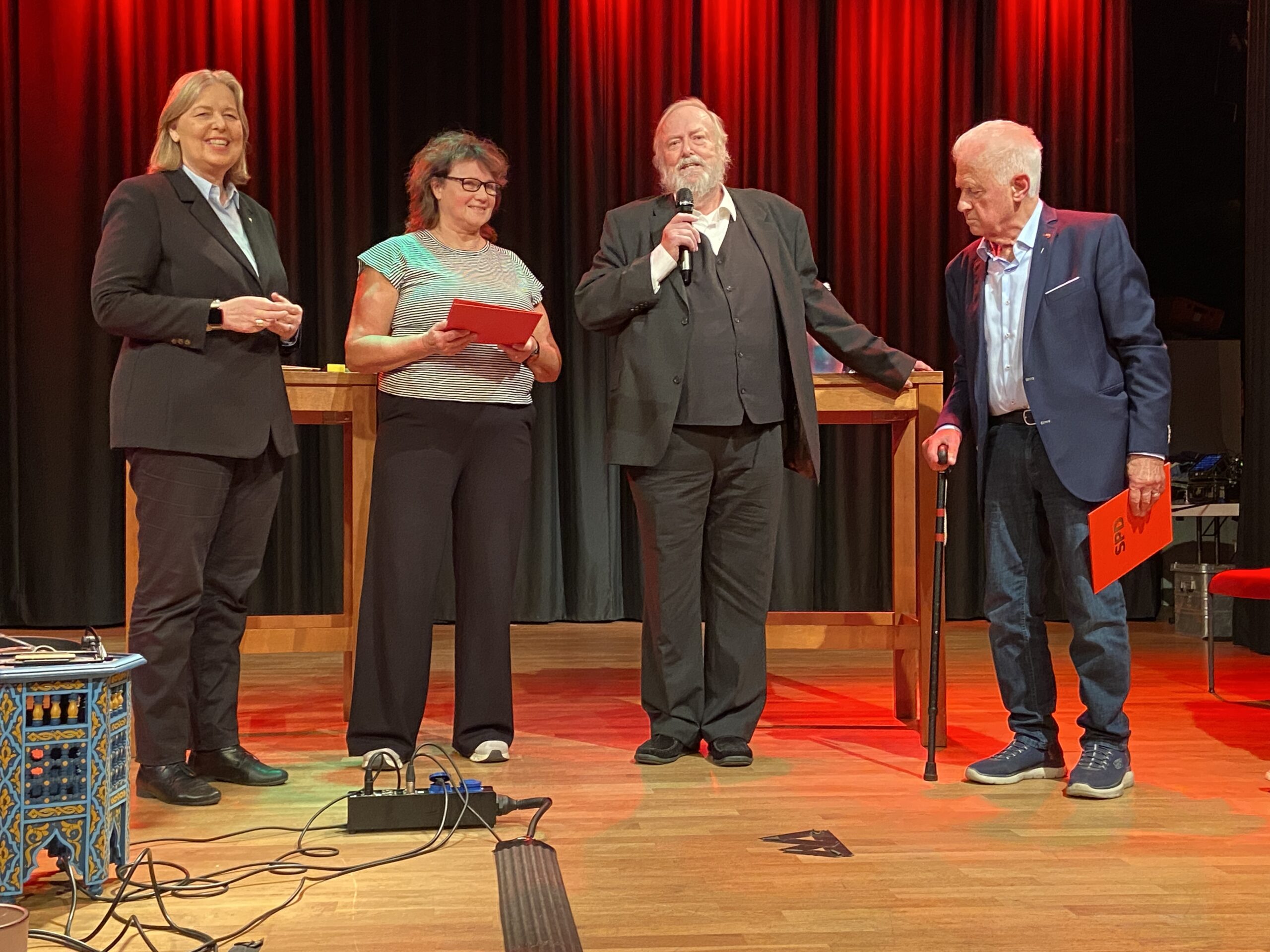 Bärbel Bas ehrt Jubilare auf dem Herbstempfang der SPD Neukirchen-Vluyn